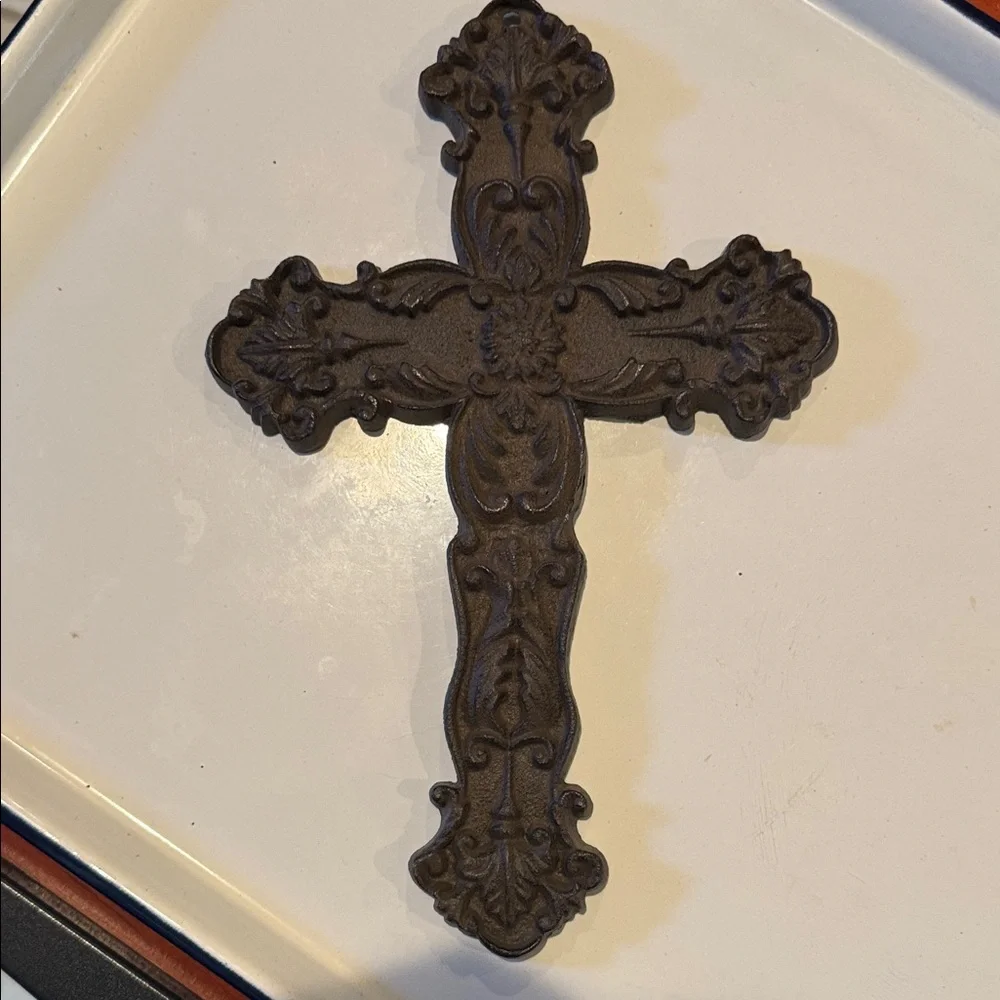not known metal cross